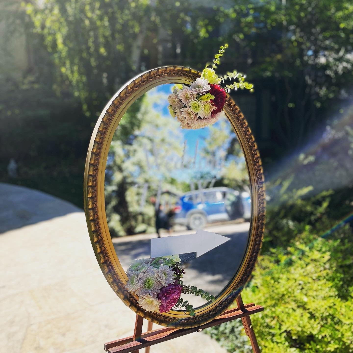 Picture of a mirror at an event