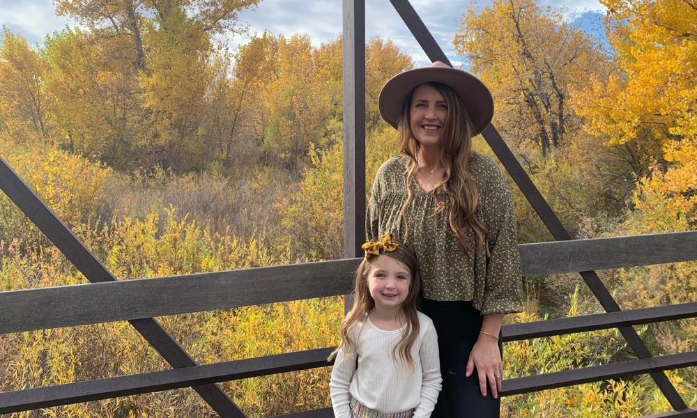 Gabby and Jules of Jules Flower Truck